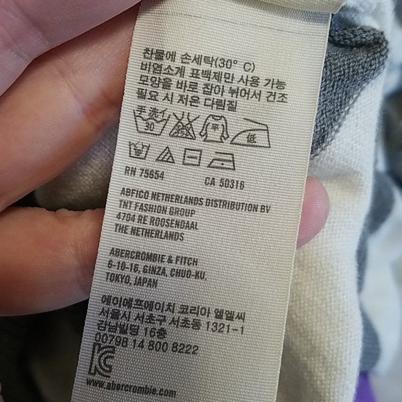 Hollister Spring Grey White Stripped Button Down Womens MED Cardigan Sweater EUC - Picture 9 of 12